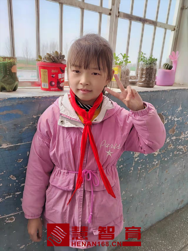美丽的春天确山县杨店博源双语学校三一班：蔡依萍