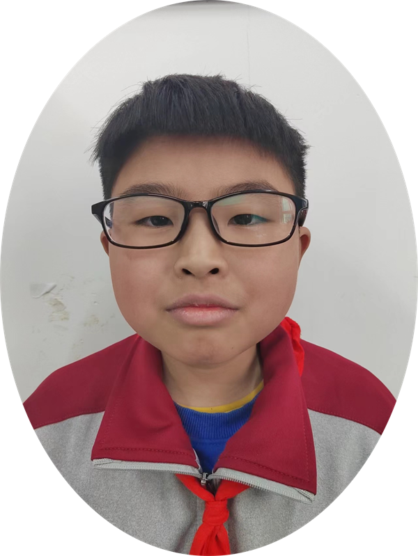 他哭了正阳县第三小学 五（5）班  刘子翔