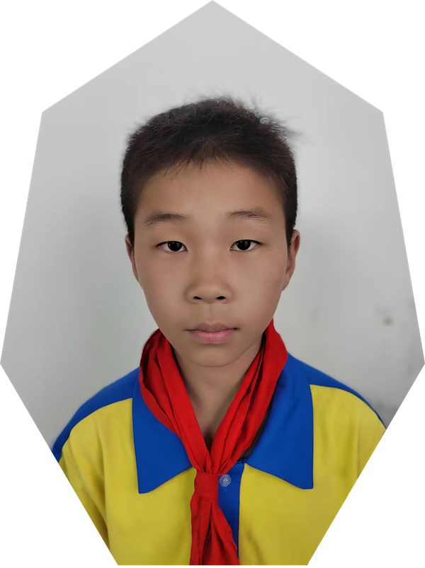 我的自画像正阳县第三小学 四（5）班 王羿文