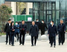 驻马店市市委书记鲍常勇莅临正阳县第一实验高级中学调研