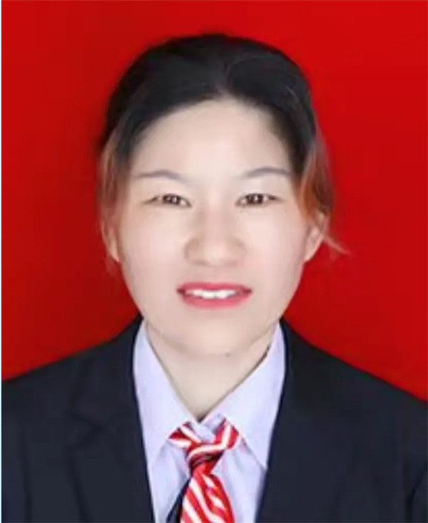 寒冻镇中心小学优秀教师——朱亚丽