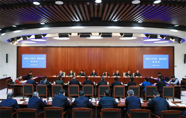 教育部举行2026年代表委员座谈会