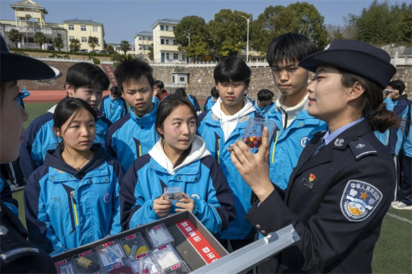 《治安管理处罚法》明确学校依法正当处理校园欺凌的方式