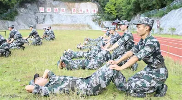 五维测评+四型定位!驻马店阳光教育打造驻马店役前训练标