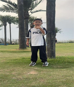 王浩哲图片1