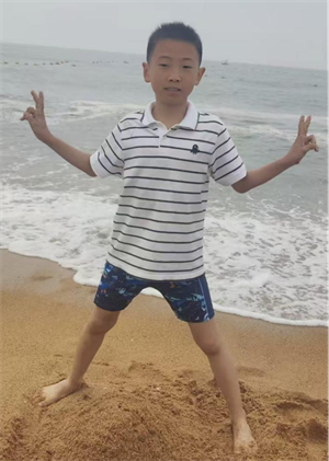 李知轩图片1