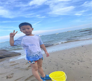 周洛希图片1