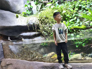 仲思源图片1