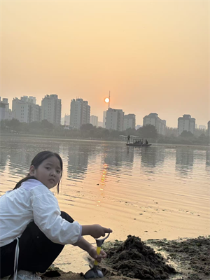 管芷曼图片1
